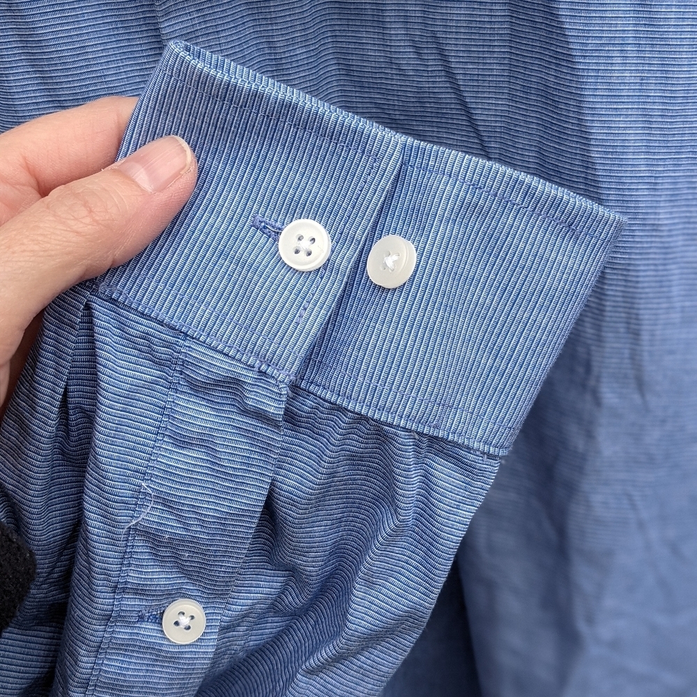 🤩Michael Kors Slim Fit Dress Shirt - Picture 2 of 5